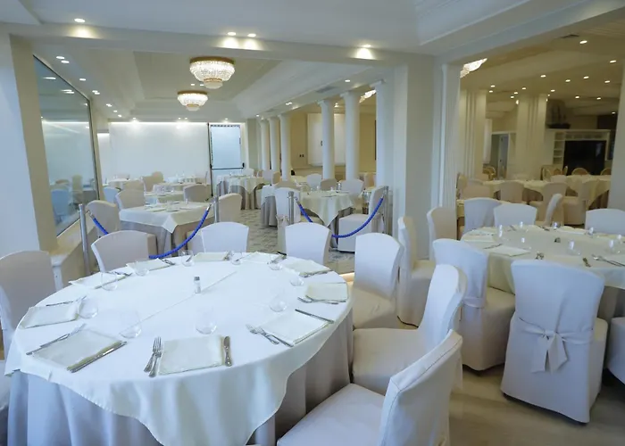 Hellenia Yachting Hotel & Spa